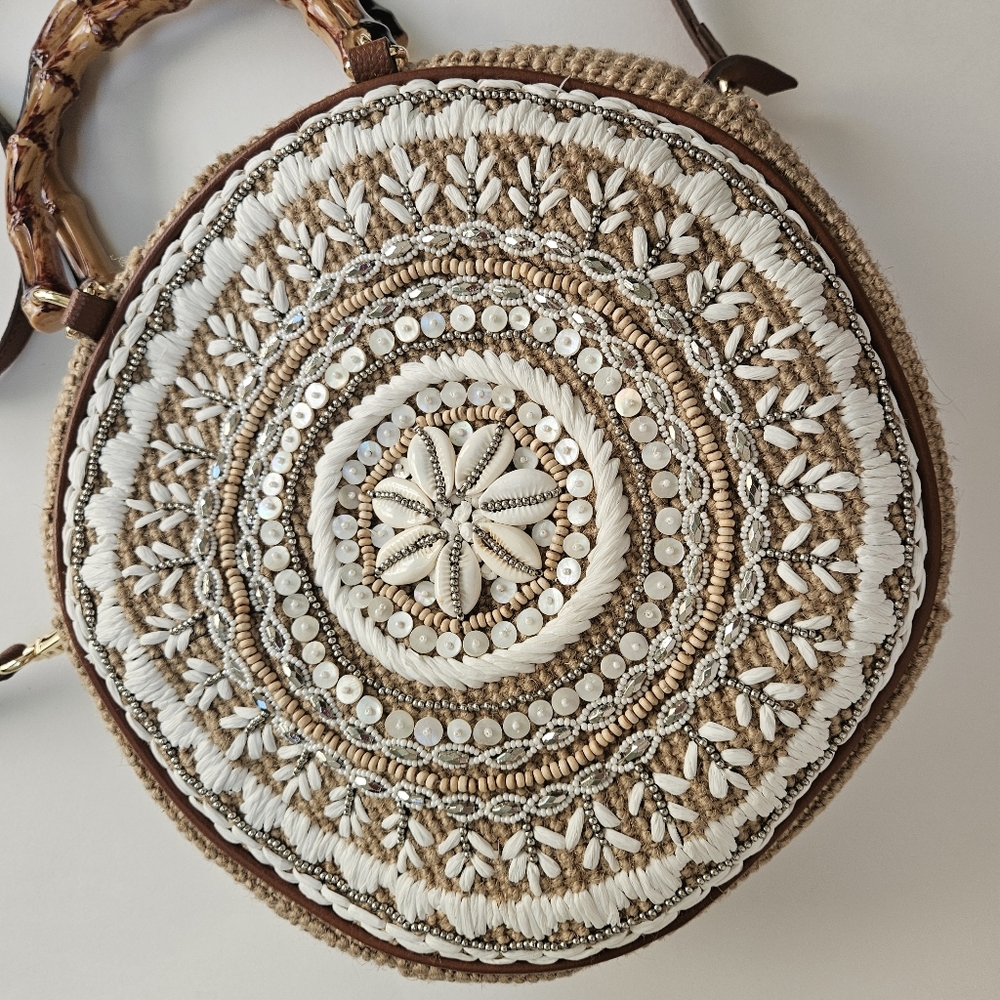 Chico's Round Circle Bag Jute Shell Beaded Design Bamboo Handle Beachy - Picture 7 of 8